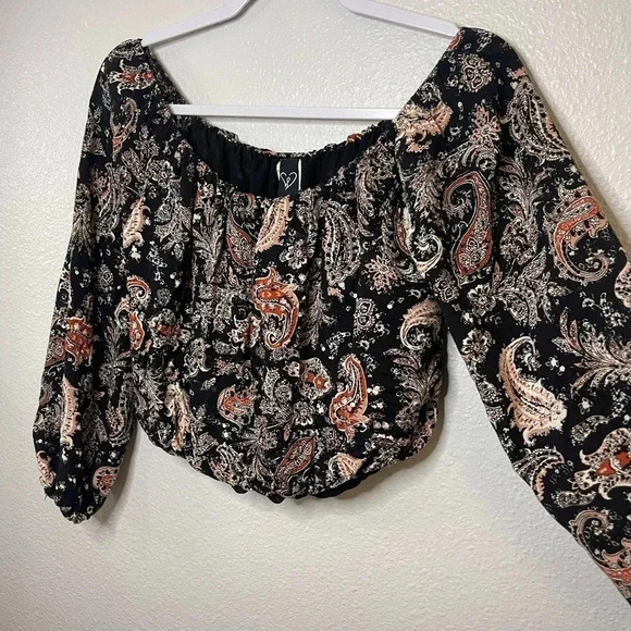 ☀️Windsor Free Sprit Off Shoulder Paisley Crop Top - Picture 3 of 9